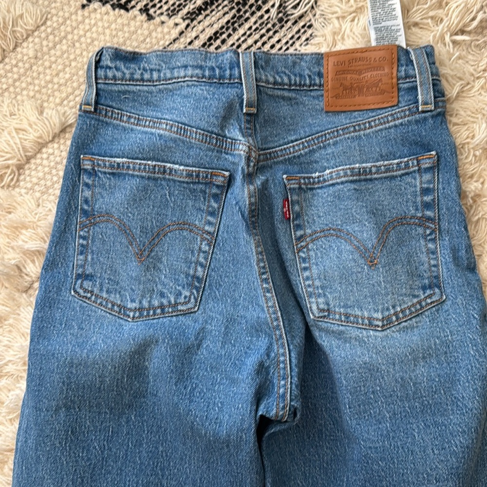 Levi’s Ribcage straight jeans